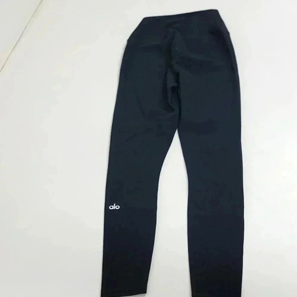 Alo Yoga Ripped Warrior Leggings - Picture 9 of 14